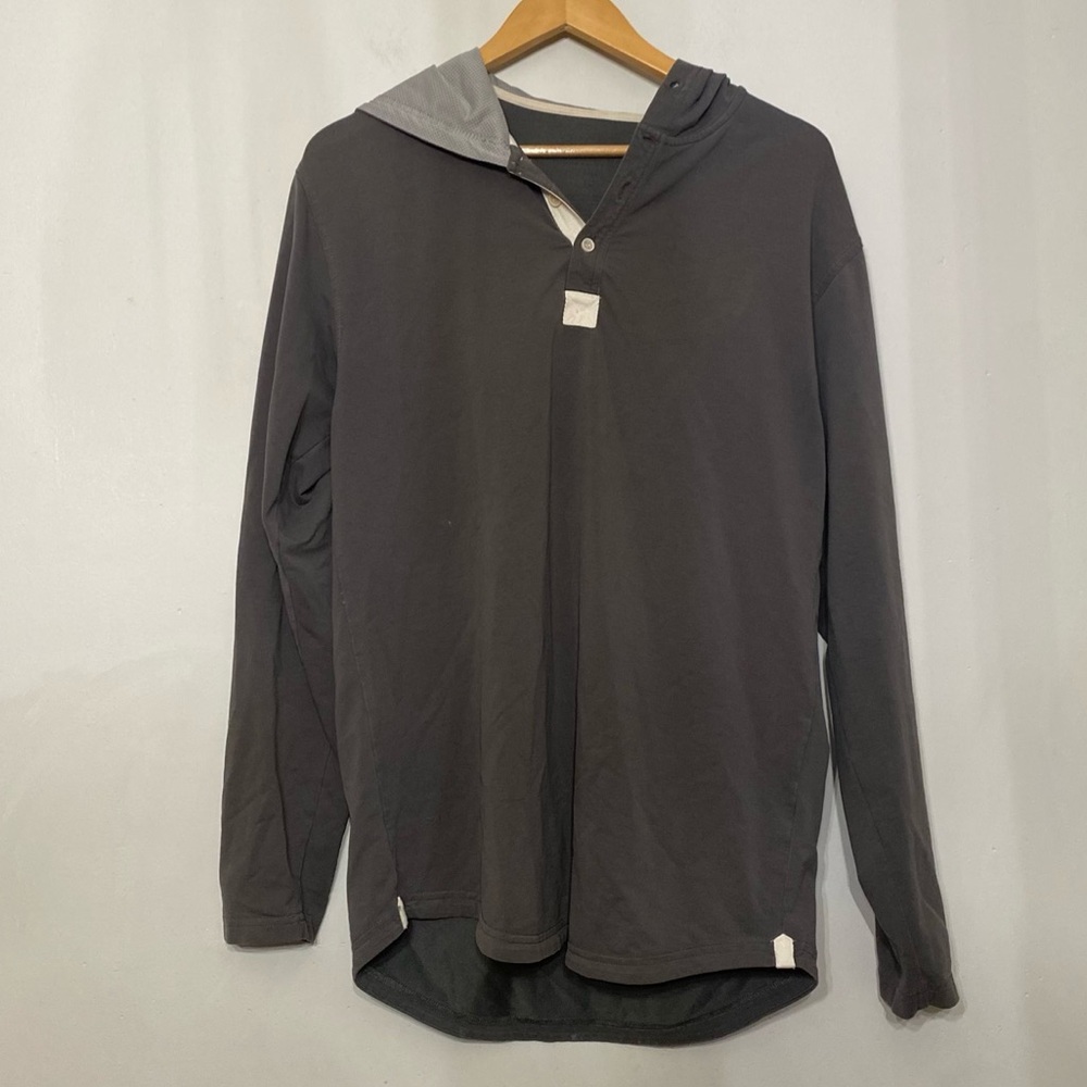 BYLT Men's Drop Cut Lux Hooded Henley‎ Charcoal Gray Medium Stretchy Lightweight